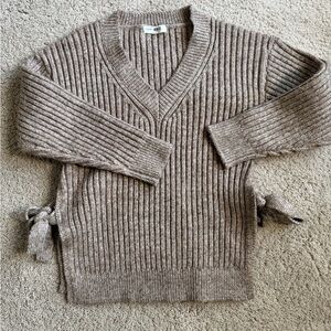 Cozy Ribbed Knit Sweater - Brown